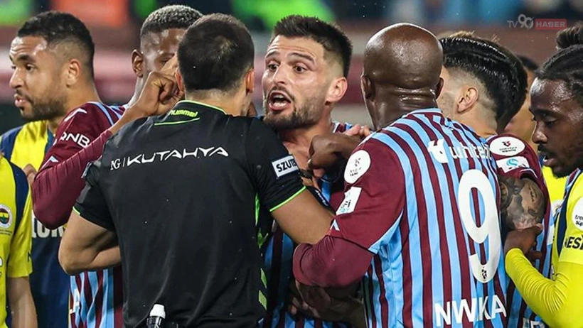 oguzhan-199akir39dan-trabzonspor-fenerbah231e-ma231ina-damga-vuran-karar-olay-paylasim-beceriksiz-amat246r-is-bilmez.webp