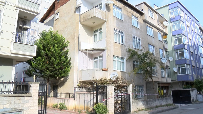 istanbul-kartalda-balkonu-coken-bina-m-418061-123253.jpg