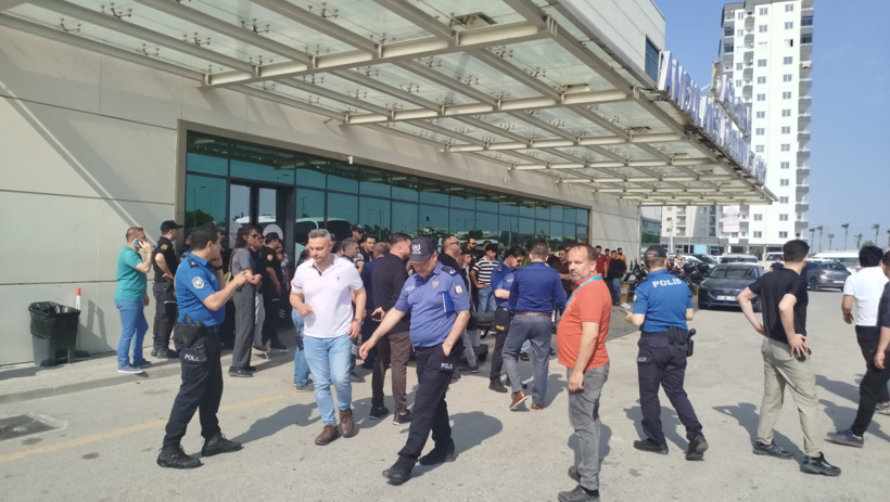 Mersin'de silahlı saldırı! 4 ölü çok sayıda yaralı: Saldırgan 17 yaşında! - Resim : 3