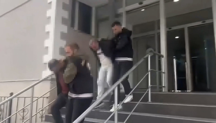 Şehit annesine 'başkomiserim' dedi: Bilgileriniz terör örgütünün elinde yalanıyla yüz binlerce lirasını aldı - Resim : 8