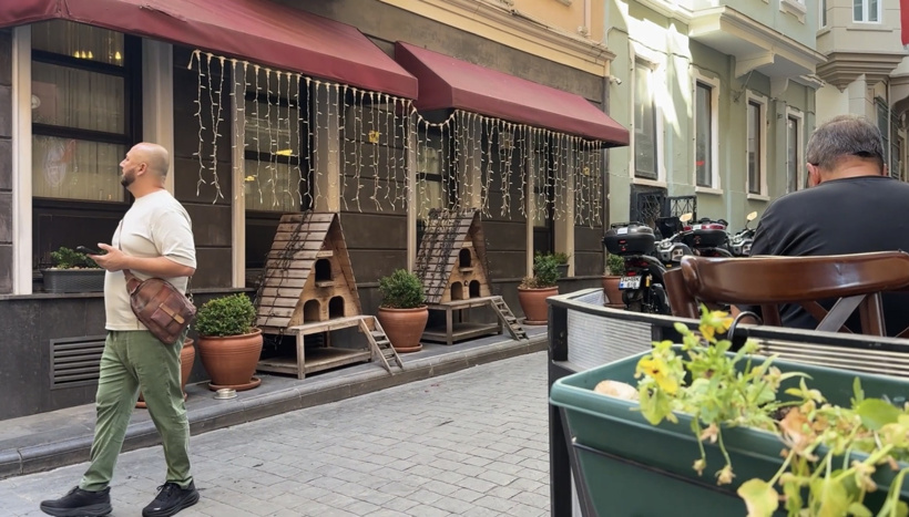 Beyoğlu'nun ortasında iş cinayeti! 22 yaşındaki aşçı kaçak terastan düşüp öldü - Resim : 4