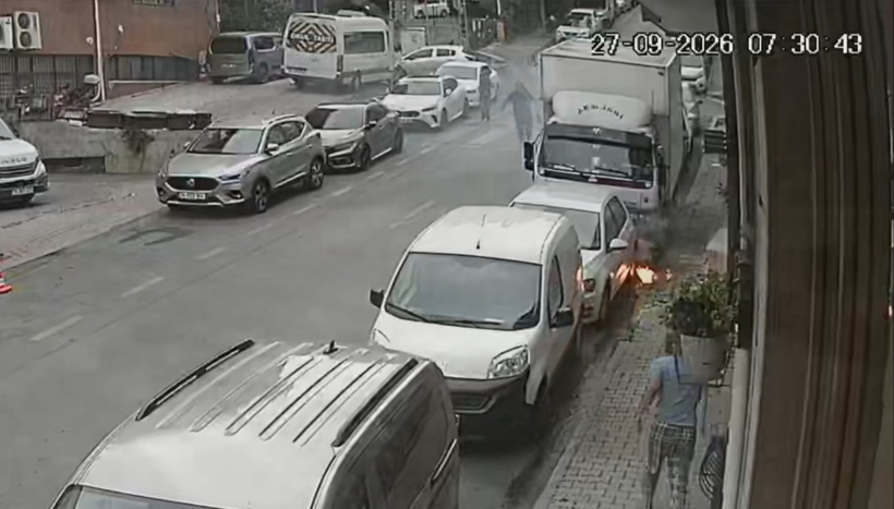 Kıl payı kurtuldu! Kağıthane'de yanan kablolar bir anda patladı - Resim : 1