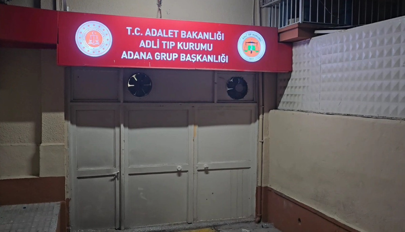 Yoldan geçen vatandaşlar fark etti! Otoyol kenarında erkek cesedi bulundu - Resim : 1