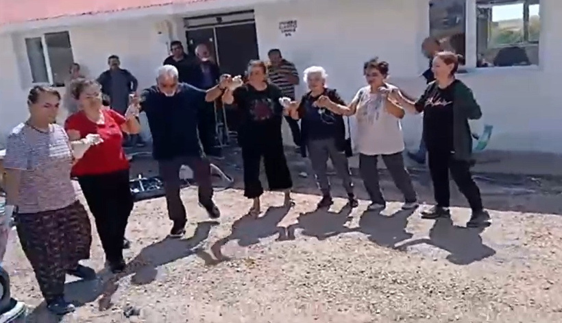 50 yıldır çürümeye terkedilen okul için köylüler el ele verdi: Halayla kutladılar - Resim : 3