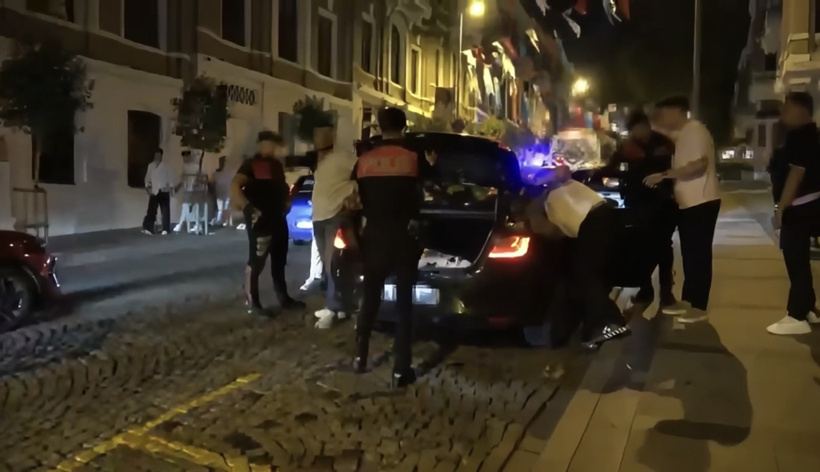 Beşiktaş'ta 2 saatte 209 bin lira ceza: 35 ekiple gece denetimi - Fotoğraf: 7