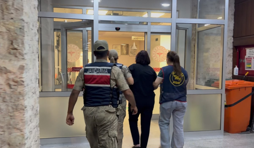 Gülistan Doku soruşturmasında eski vali Sonel'in eşinin gözaltındaki görüntüleri paylaşıldı - Resim : 1