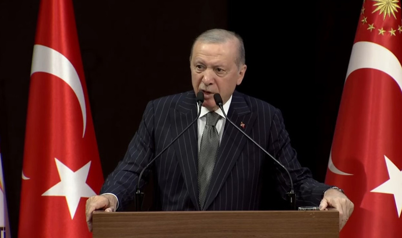 Son dakika | 3 belediye başkanına AKP rozeti takıldı: Mesut Özarslan, Erdoğan'ın elini öptü - Resim : 2