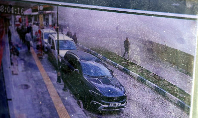 Dibi kazılan lokanta saniyeler içinde çöktü: Anbean kamerada - Resim : 2