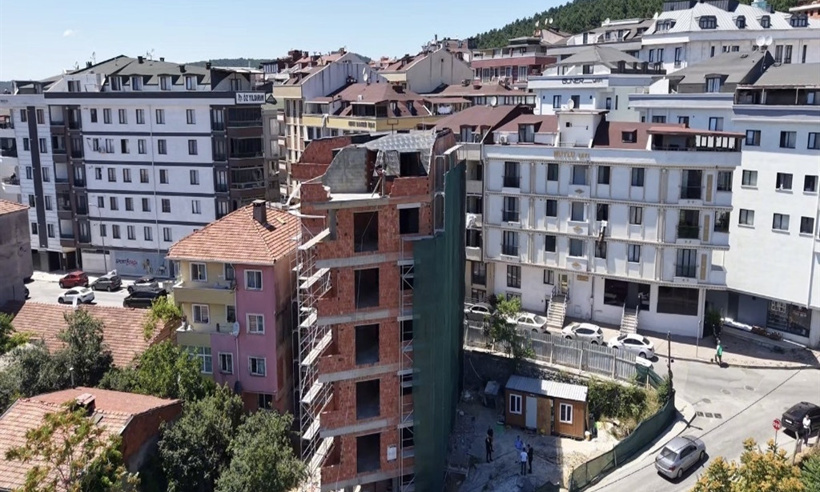 Çekmeköy'de Pisa kulesi gibi yatan binanın akıbeti belli oldu: Başkan bizzat açıkladı - Resim : 3