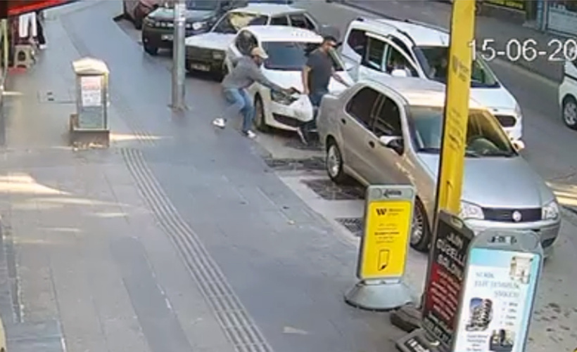 Sokak ortasında silahlı saldırı! Eşi çocukların gözü önünde kurşun yağdırdı - Resim : 1