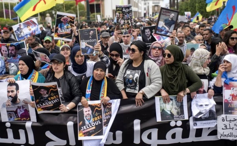 fas-ta-yoksulluk-ve-adaletsizlige-isyan-suruyor-polisle-catismada-iki-protestocu-olduruldu.jpg