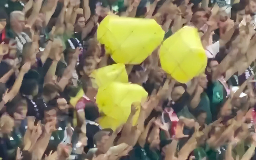 Son dakika | Kocaelispor - Amedspor maçında sarı torba sallayanlara gözaltı kararı - Resim : 1