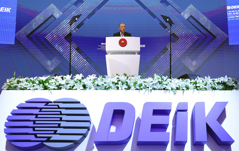 aa-20240525-34677229-34677225-cumhurbaskani-erdogan-deik-genel-kurulu-ve-ustalara-saygi-odul-toreninde-konustu.jpg