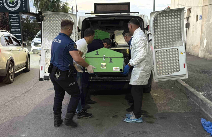 Apartman dairesindeki kavga kanlı bitti: 1 kişi hayatını kaybetti - Resim : 2