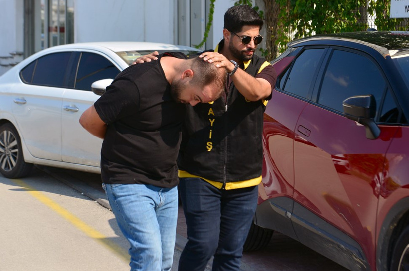 Parkta oturan genci "Yan baktın" diyerek öldürdü - Resim : 2