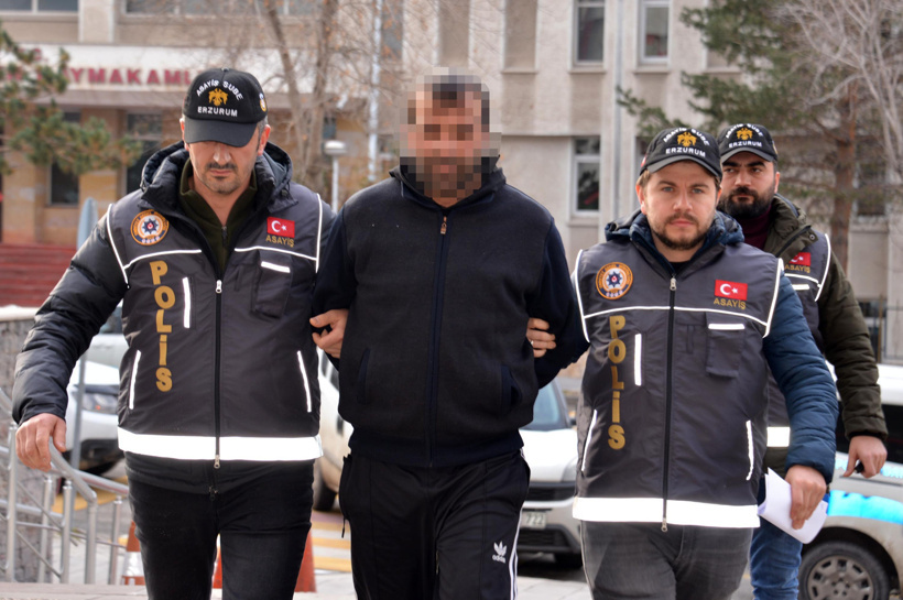 Cinayet dosyası 4 yıl sonra tekrar açıldı: Sanığın kızının çizdiği bıçak resmi ele verdi! - Resim : 1