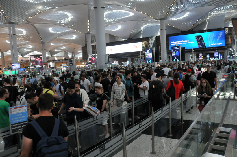 Okullar kapandı yolculuk çilesi başladı! Akın akın tatile gidiyorlar - Resim : 1