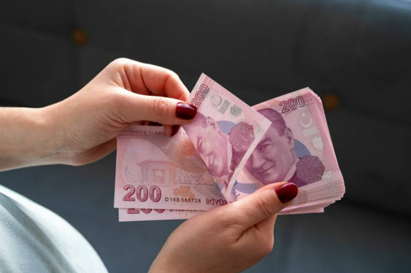 Faiz yarışında yeni tablo! 1 milyon TL'ye bir ayda hangi banka ne kadar kazandırıyor? - Resim : 1