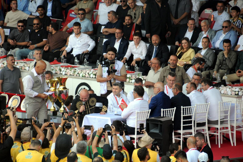 Ali Koç'un yanında 46 milyon lirayı verdi: İhaleyi kazandı - Fotoğraf: 5