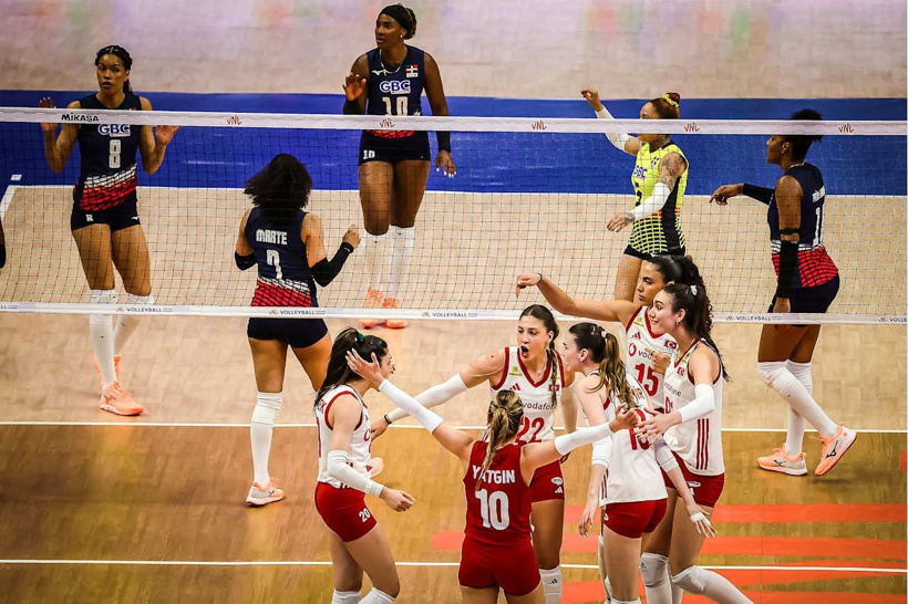 Çok güzelsiniz kızlar: Filenin Sultanları yoksa prensesler var - Fotoğraf: 6