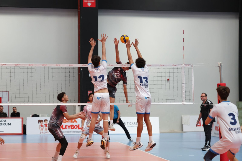 Eczacıbaşı VakıfBank'ı devirdi: Altın kızlar! - Fotoğraf: 6