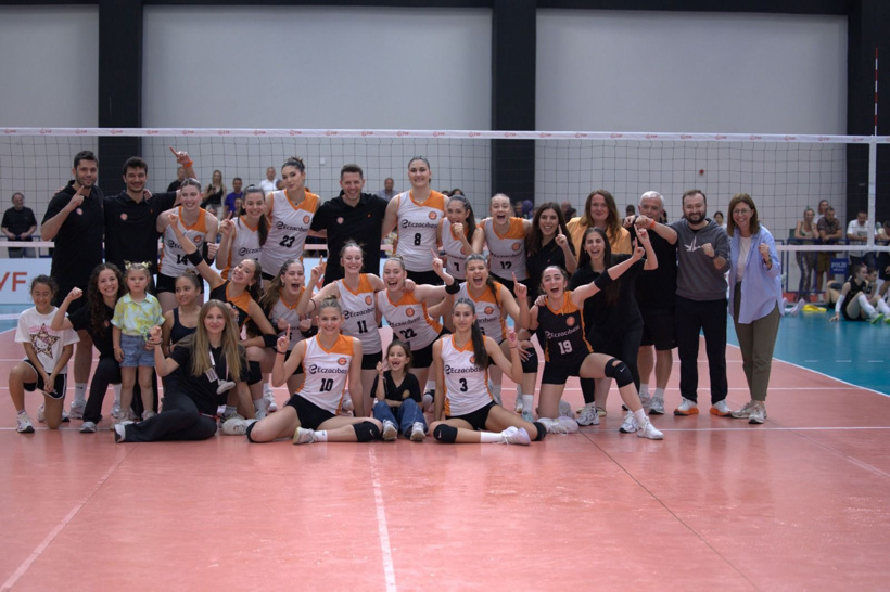 Eczacıbaşı VakıfBank'ı devirdi: Altın kızlar! - Fotoğraf: 3