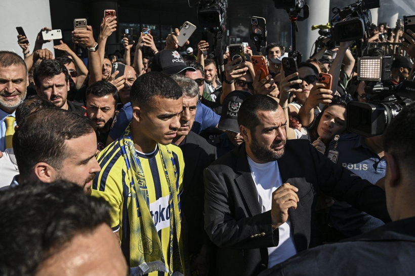 Fenerbahçe'den taraftarları çılgına çevirecek bir transfer daha: Anlaştıkları açıklandı - Fotoğraf: 2