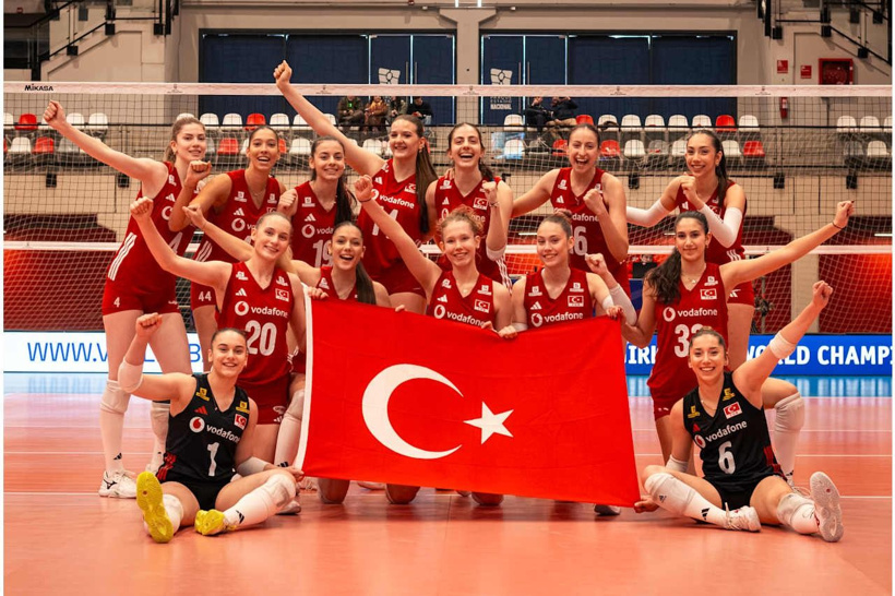 Milli takımın dönüşü muhteşem oldu: Şahanesiniz kızlar - Fotoğraf: 5