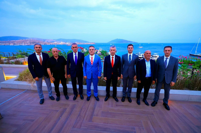 Hacıosmanoğlu Bodrum'dan Süper Lig başkanlarına gönderme yaptı - Fotoğraf: 5