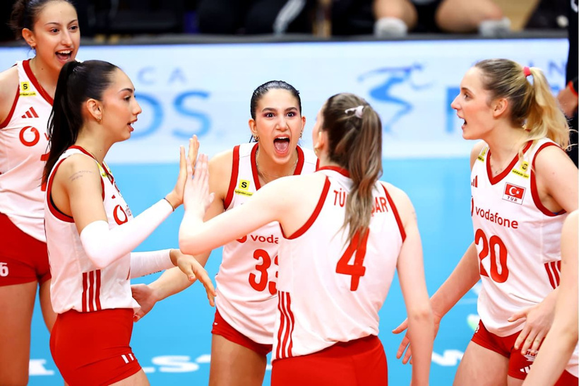 Yaktınız bizi kızlar: Milli takım gönüllerin şampiyonu! - Fotoğraf: 6