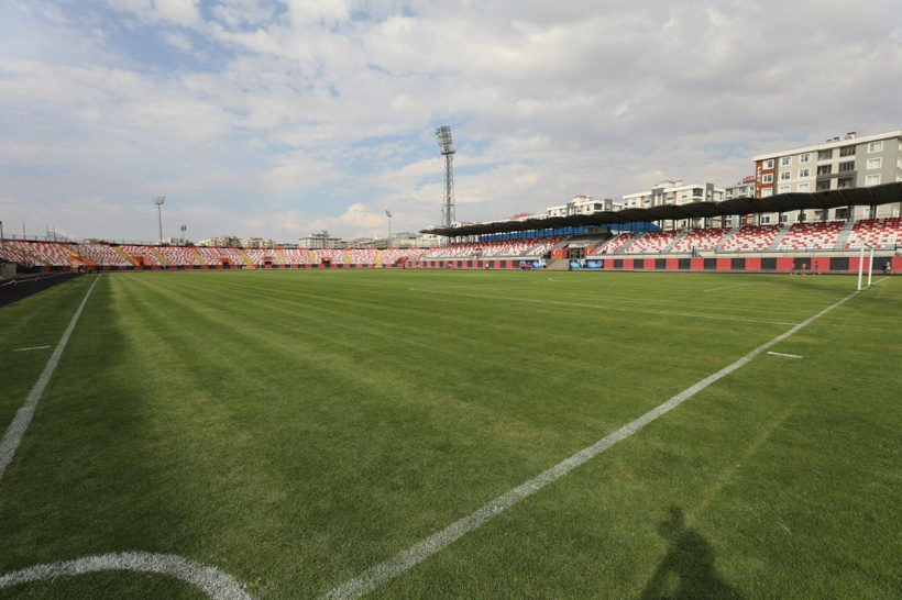 50 yıllık Atatürk Stadı yıkılmaya başlandı - Fotoğraf: 7
