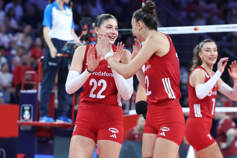 Görülmemiş olay! Zehra Güneş ve Melissa Vargas'a koştular? Neden tartıştıkları ortaya çıktı - Fotoğraf: 9