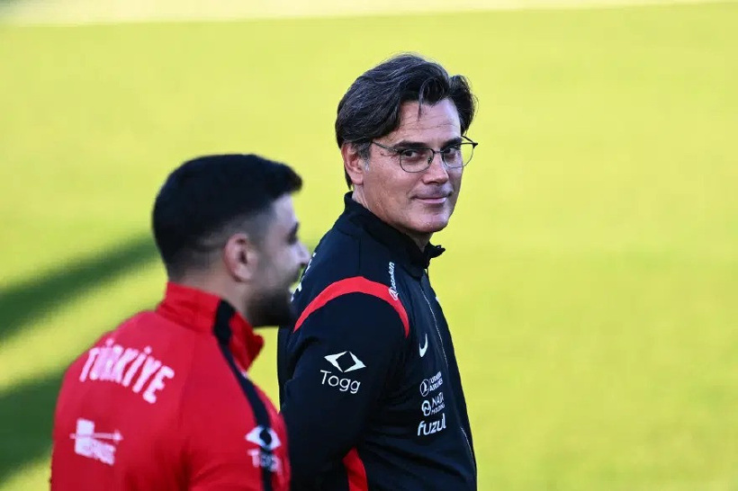 Türkiye Fransa işte ilk 11: Montella'dan sürpriz karar - Fotoğraf: 7