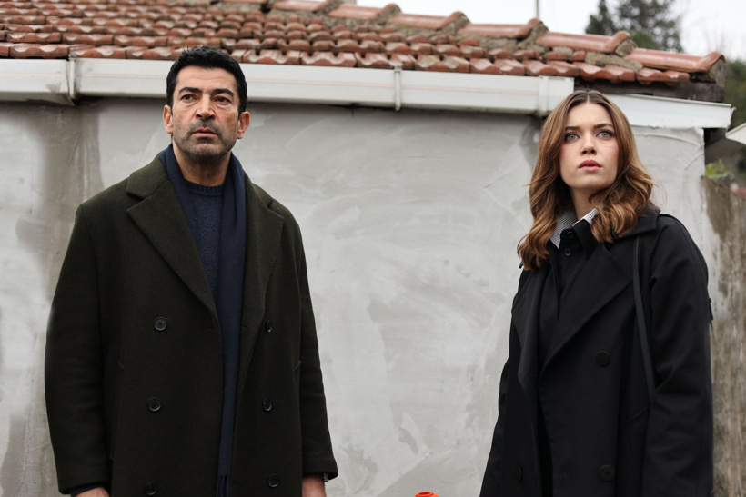 Kenan İmirzalıoğlu'na yeni partner bulundu: Sinem Kobal! - Resim : 1