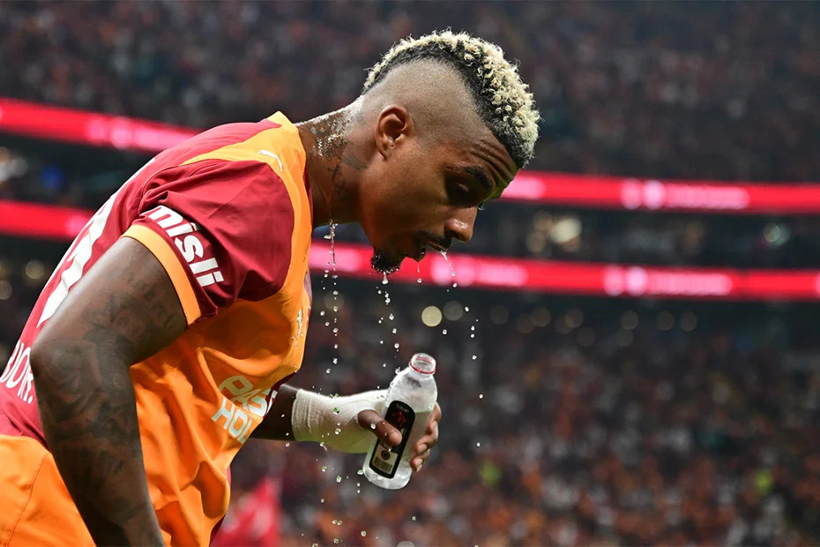 Galatasaray'da beklenmedik kriz: Görüşmeler bir anda durdu - Resim : 2