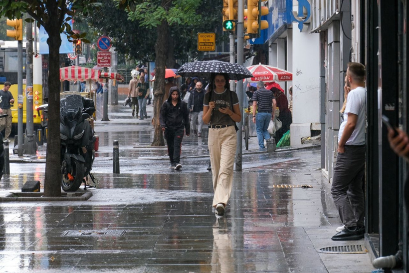 Meteoroloji'den il il sağanak uyarısı! Sıcaklıklar değişiyor yağış geliyor - Resim : 1