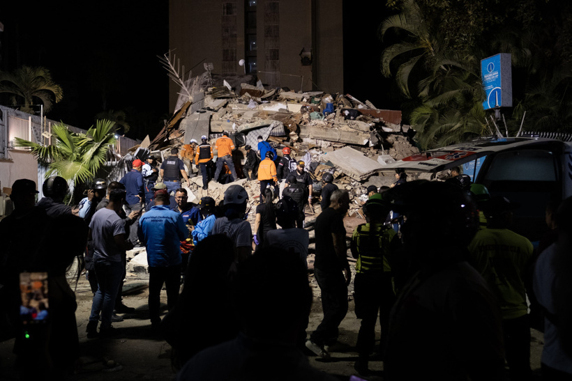Venezuela 39 saniyede iki dev depremle yıkıldı! Korkunç görüntüler... En az 10 bin kişi ölmüş olabilir - Resim : 1