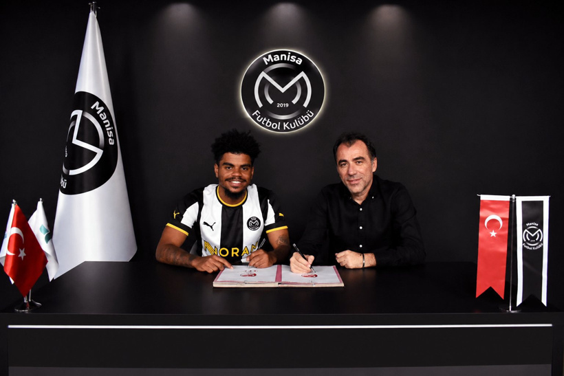 Galatasaray'ın yıldızının kardeşi 1. Lig'e transfer oldu - Resim : 1