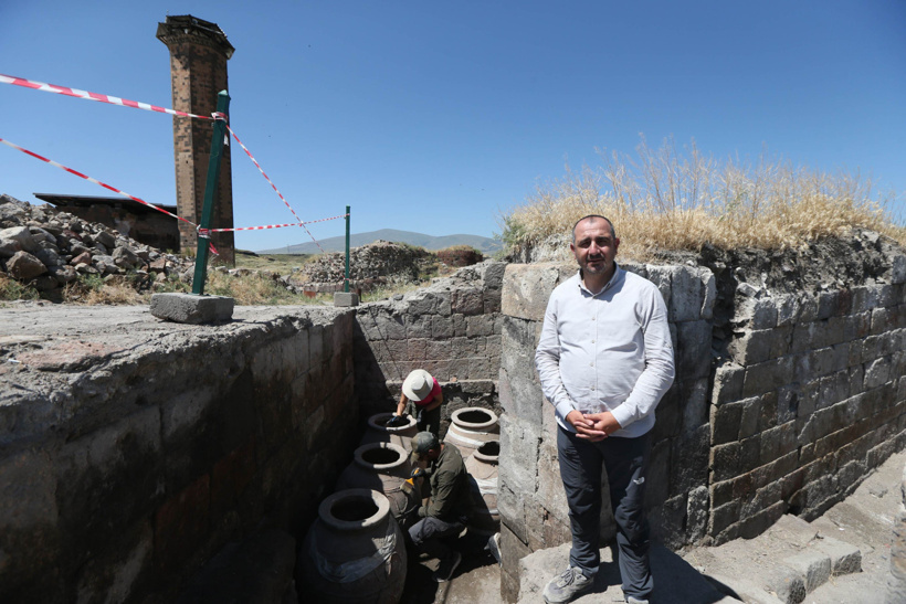Selçuklu'dan kalma dev küpler ve erzak deposu bulundu - Resim : 2
