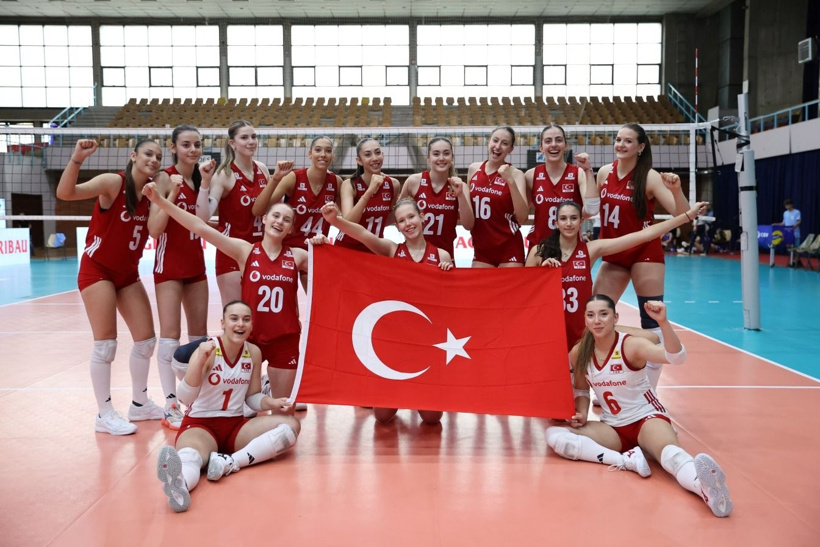 16, 17 fark etmez bizim kızlar affetmez! Galibiyet bizim zafer bizim - Fotoğraf: 6