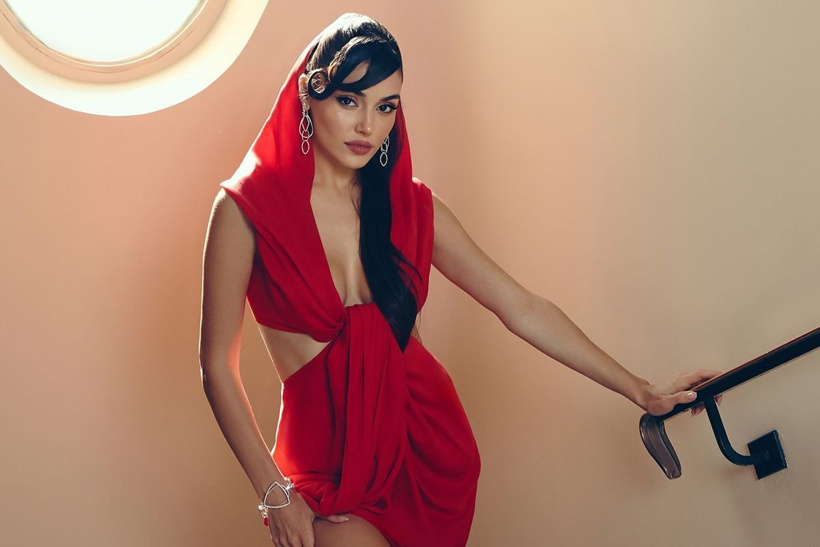Hande Erçel'in yeni sezon planı belli oldu! Bir de sürprizini açıkladı - Fotoğraf: 6