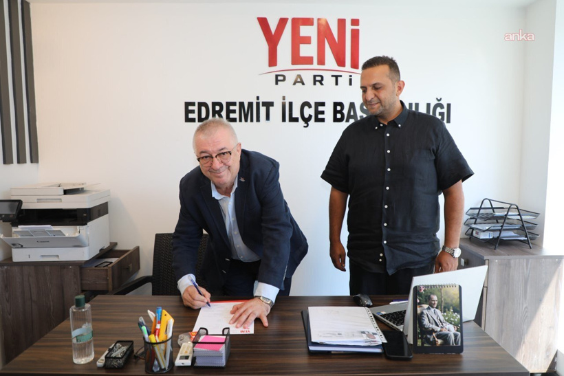 CHP’den istifa etmişti: Edremit Belediye Başkanı Ertaş ve 19 meclis üyesi YENİ Parti’ye katıldı - Resim : 1