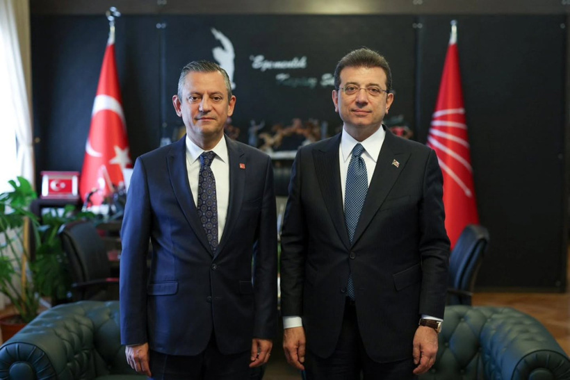 Özgür Özel İtalyan basınına konuştu: Otoriterlik Türkiye'nin kaderi değildir - Resim : 2
