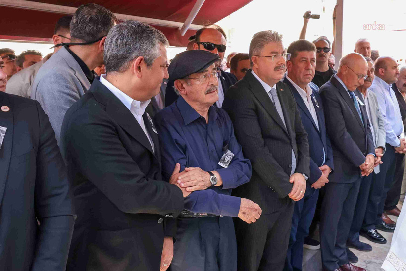 Güzin Büyükerşen son yolculuğuna uğurlandı - Resim : 7