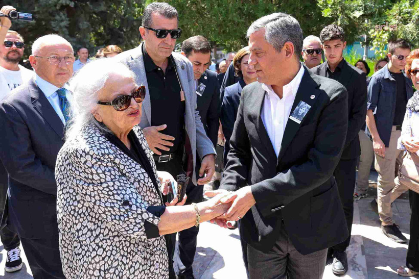 Güzin Büyükerşen son yolculuğuna uğurlandı - Resim : 3