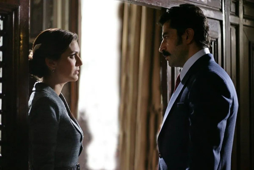 Kenan İmirzalıoğlu ile Bergüzar Korel'den ilk kareler geldi: 11 yıl sonra buluştular - Fotoğraf: 3