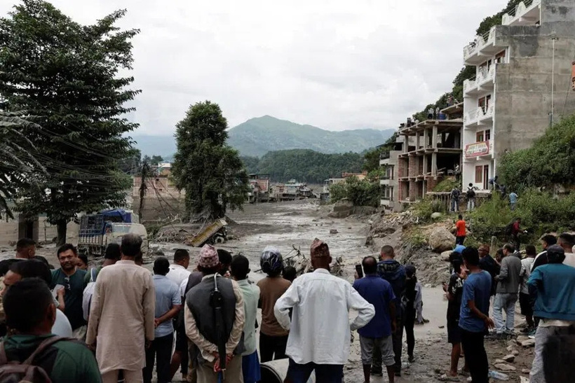 Nepal'de selde can kaybı 734'e çıktı: HES'ler mezar oldu işçiler tünellerde mahsur - Fotoğraf: 13