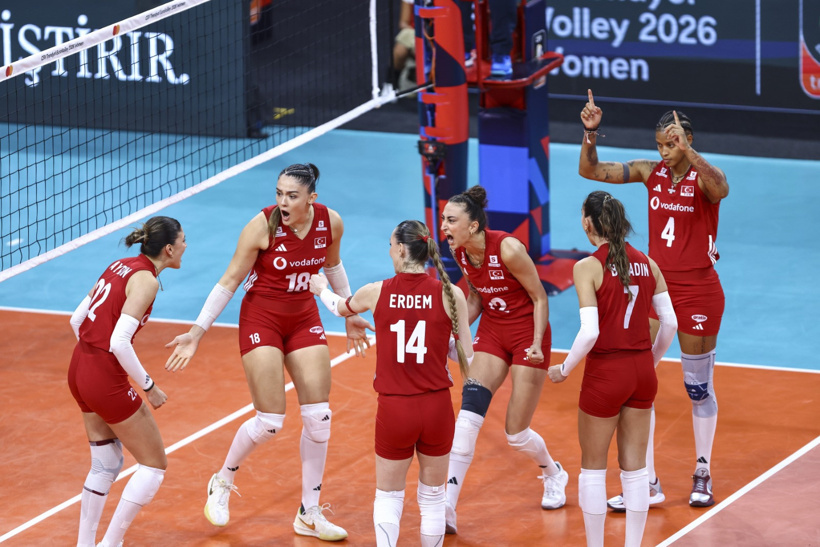 19'luk 1.83 boyundaki smaçöre dikkat! Filenin Sultanları Almanya maçı saat kaçta hangi kanalda - Fotoğraf: 5
