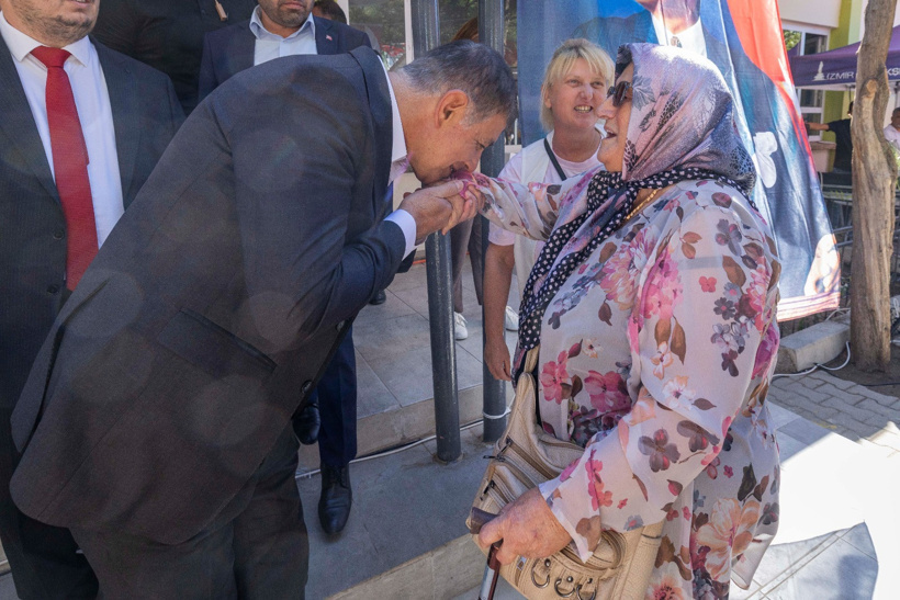 Kızıloba İlkokulu baştan aşağı yenilendi: Çocuklar yeni okullarına kavuştu - Resim : 1