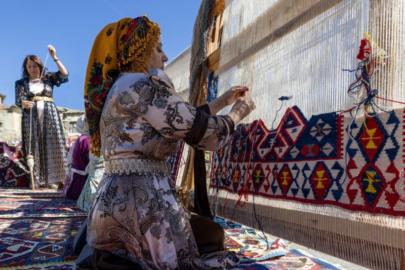 Yayladan tarihi motiflere: Geleneksel yöntemlerle Van'da ilmek ilmek işleniyor - Fotoğraf: 12
